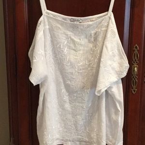 🌺Lucky Brand  New cold shoulder short sleeve top.